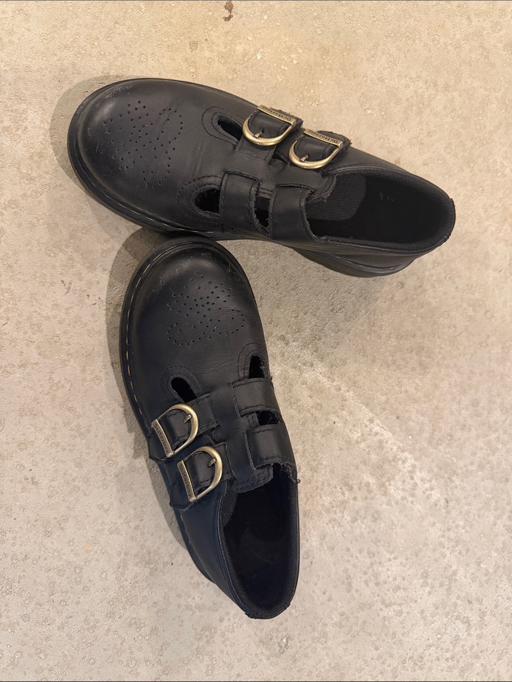 Dr. Martens kids Mary Jane’s dang near brand new size 1